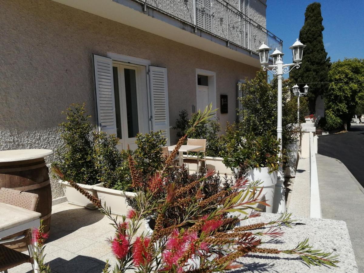 Marme Hotel San Teodoro  Exterior photo